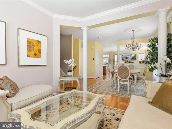 Woodbridge, VA 22191,2433 BATTERY HILL CIR