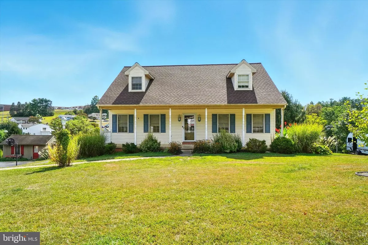 Dallastown, PA 17313,136 TEILA DR