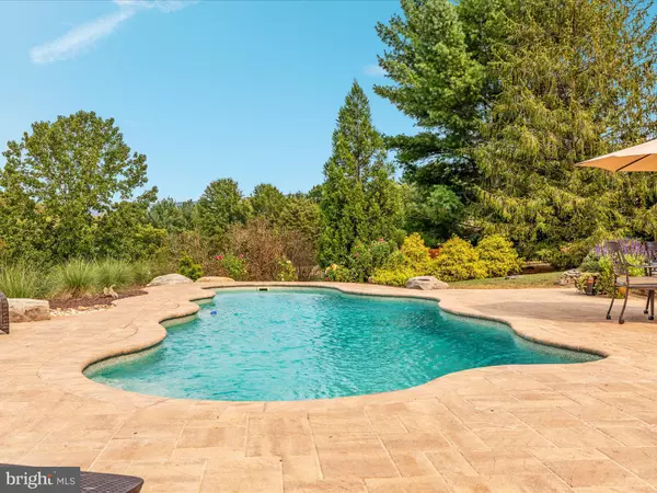 Edinburg, VA 22824,398 CLIFFSIDE DR