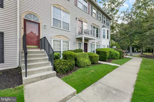 Hamilton, NJ 08619,71 CHAMBORD CT