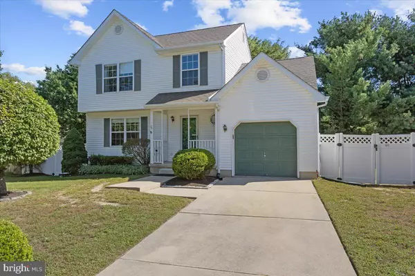 25 COUNTRY CLUB RD, Pine Hill, NJ 08021