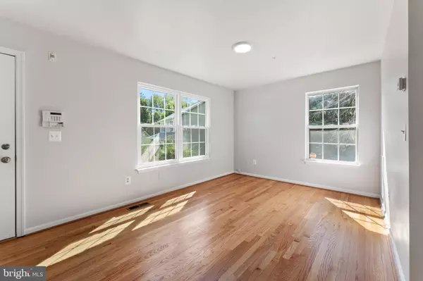 Temple Hills, MD 20748,2000 CHITA CT