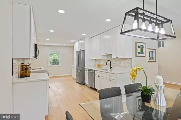 Vienna, VA 22181,2509 LAKEVALE DR