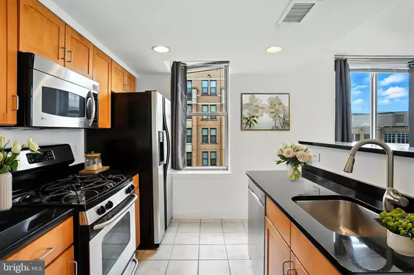 Arlington, VA 22201,1205-NORTH GARFIELD ST #808