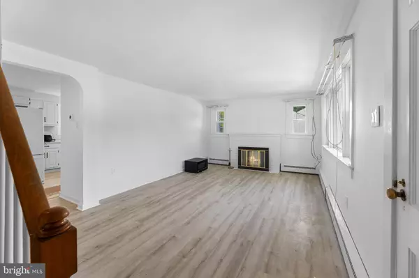 Hamilton Twp, NJ 08690,245 PAXSON AVE