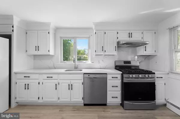 Hamilton Twp, NJ 08690,245 PAXSON AVE