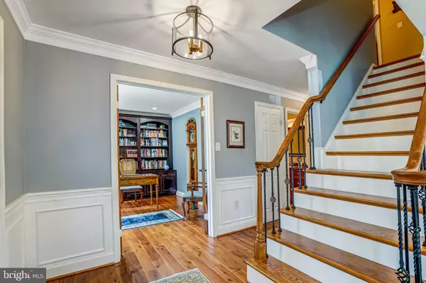 Springfield, VA 22152,6815 BLUECURL CIR