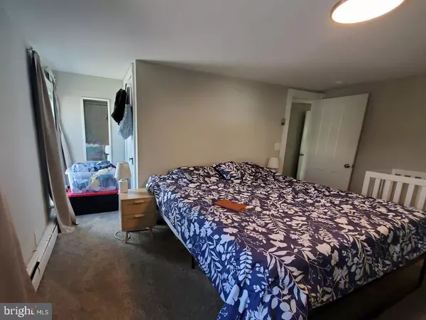 Martinsburg, WV 25401,827 MARYLAND AVE