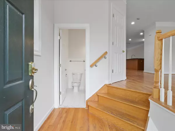 Alexandria, VA 22303,3782 ELMWOOD TOWNE WAY