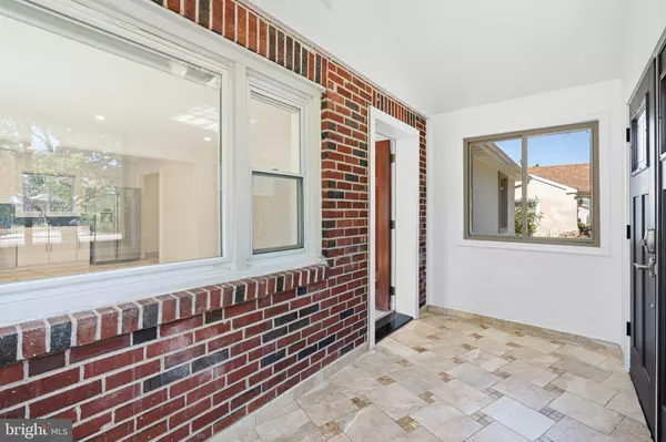 Norristown, PA 19403,1402 STERIGERE