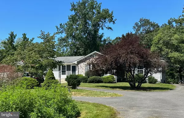 11108 & 11106 LONESOME RD, Nokesville, VA 20181