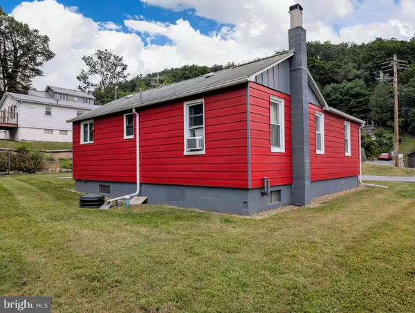 Everett, PA 15537,314 WATER STREET