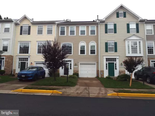 Sterling, VA 20165,47330 ROCK FALLS TER
