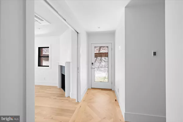 Washington, DC 20007,3336 P ST NW #1
