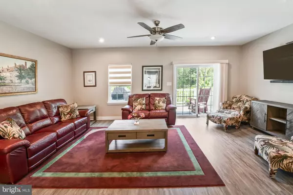 Sewell, NJ 08080,40 PEACOCK CIR