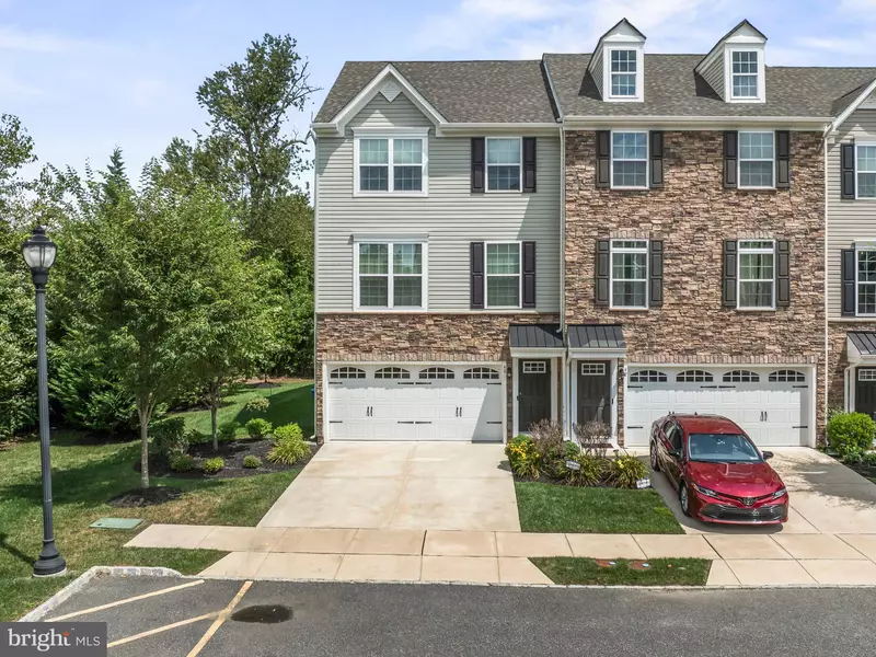 40 PEACOCK CIR, Sewell, NJ 08080