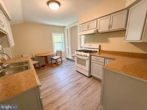 Bordentown, NJ 08505,113 MARY ST