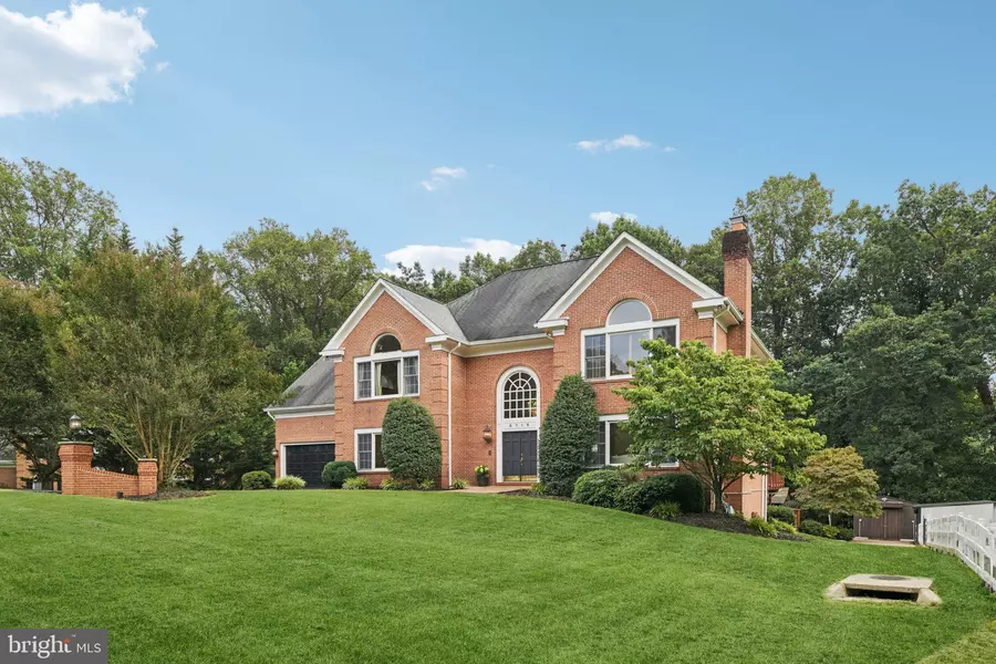 2716 SILKWOOD CT, Oakton, VA 22124