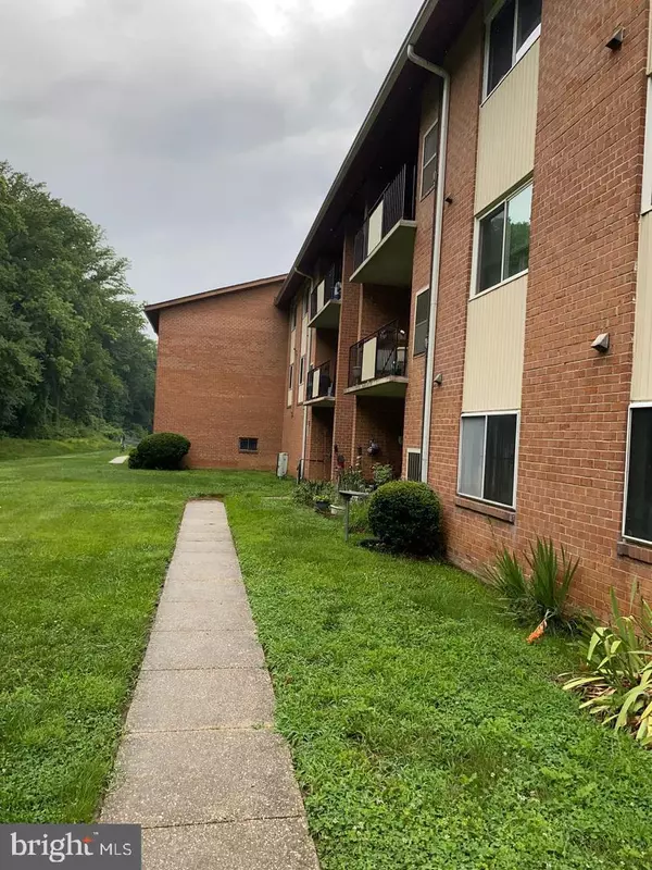 Temple Hills, MD 20748,2311 OLSON ST #102