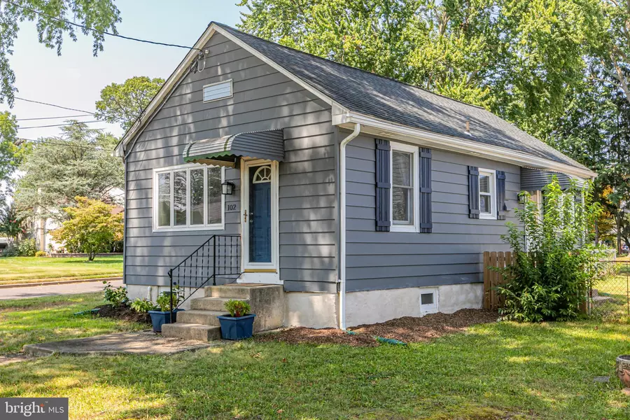 102 TETTEMER AVE, Trenton, NJ 08610