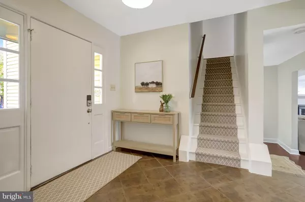 Springfield, VA 22152,7206 JOSHUA TREE LN