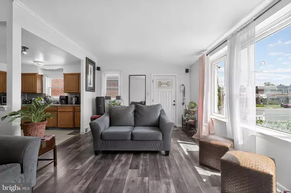 Philadelphia, PA 19111,7830 SUMMERDALE AVE