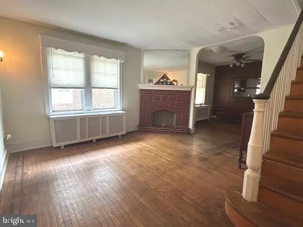 Philadelphia, PA 19152,1806 HOFFNAGLE ST