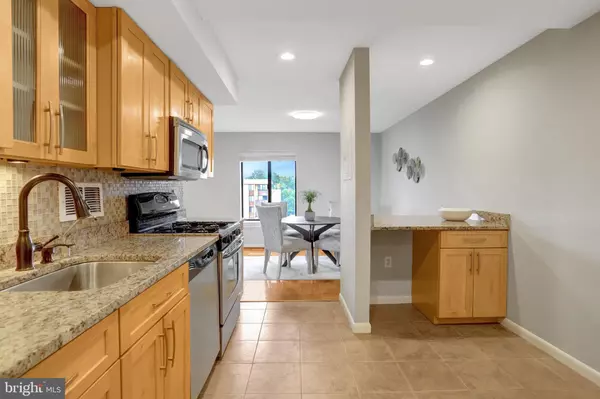 Falls Church, VA 22044,3100 S MANCHESTER ST #1128