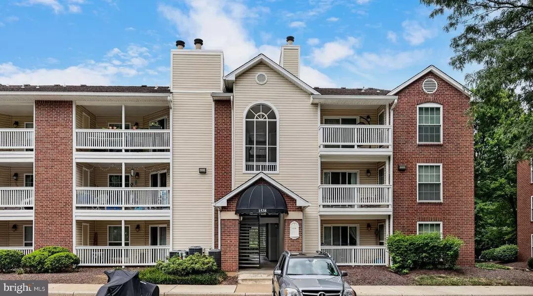 1538 LINCOLN #302, Mclean, VA 22102
