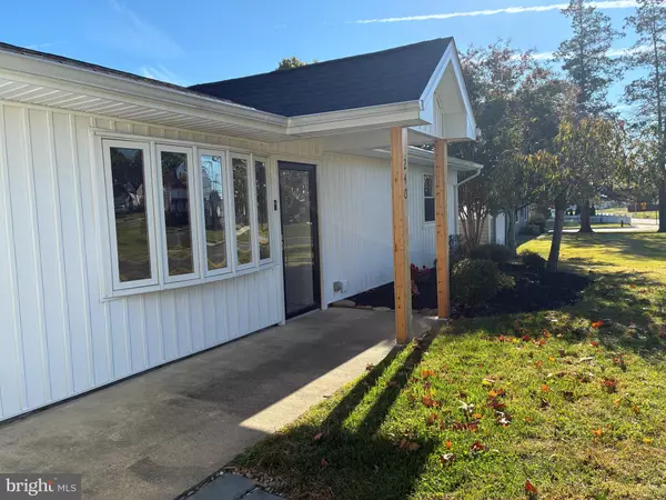 Levittown, PA 19057,240 GOLDENRIDGE DR