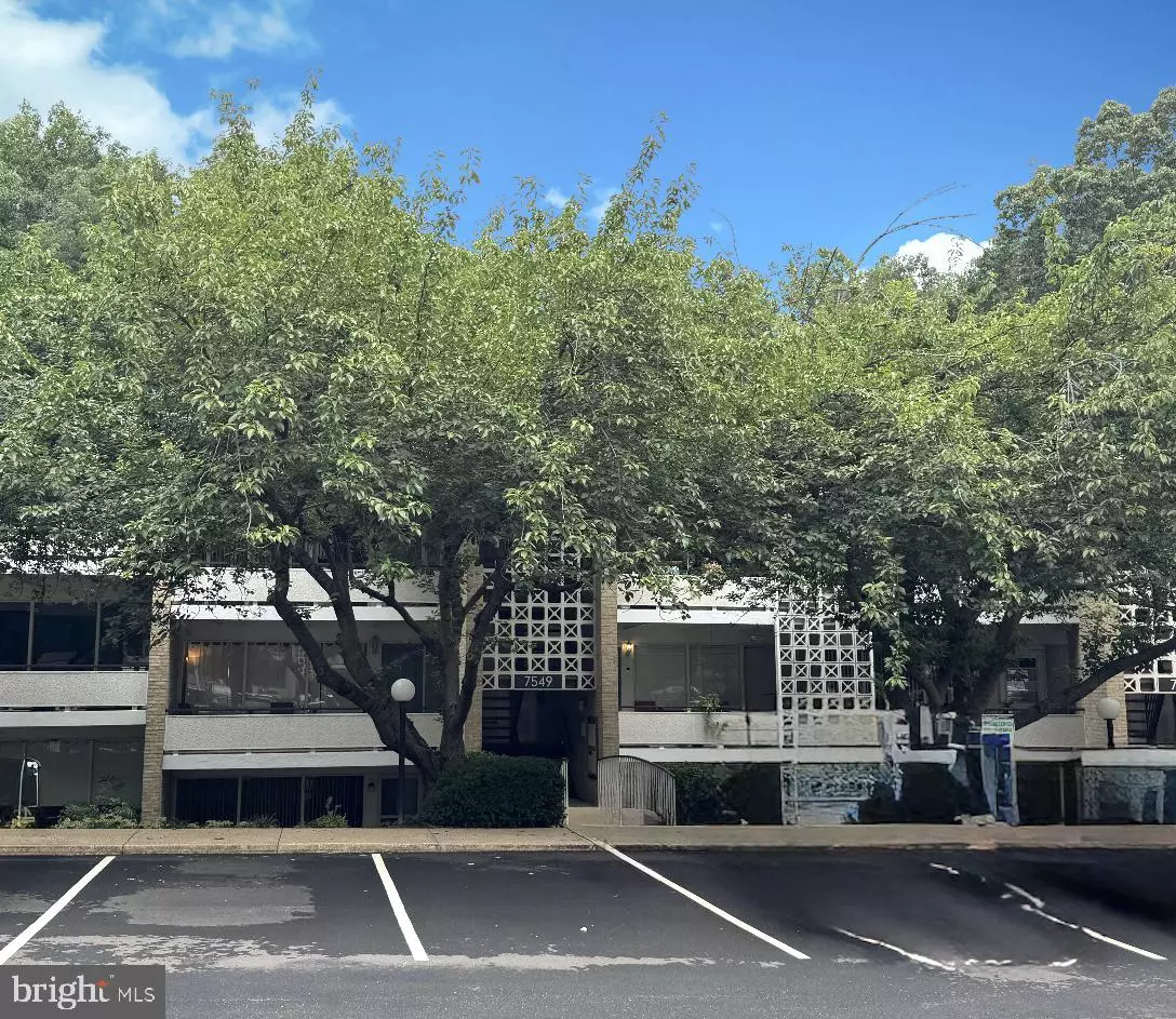 Bethesda, MD 20817,7549 SPRING LAKE DR #D-2