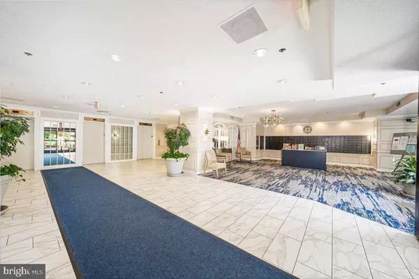 Silver Spring, MD 20906,15101 INTERLACHEN DR #1-807
