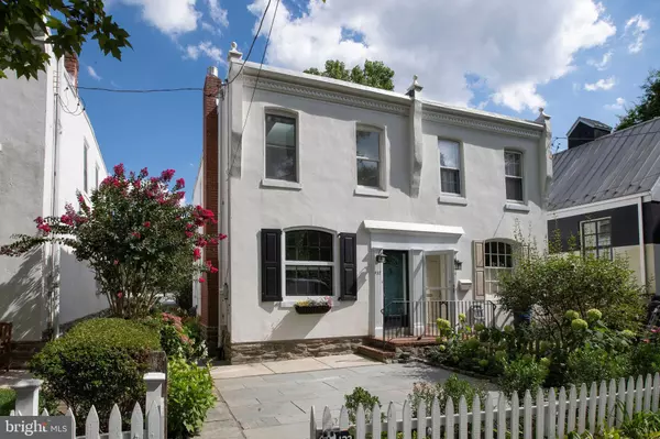 132 W MEADE ST, Philadelphia, PA 19118