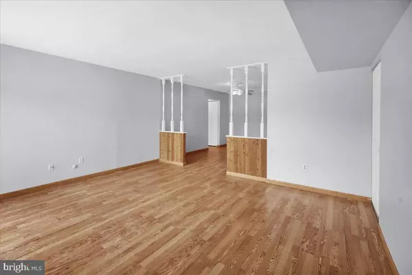 Reading, PA 19610,2900 STATE RD #I-11