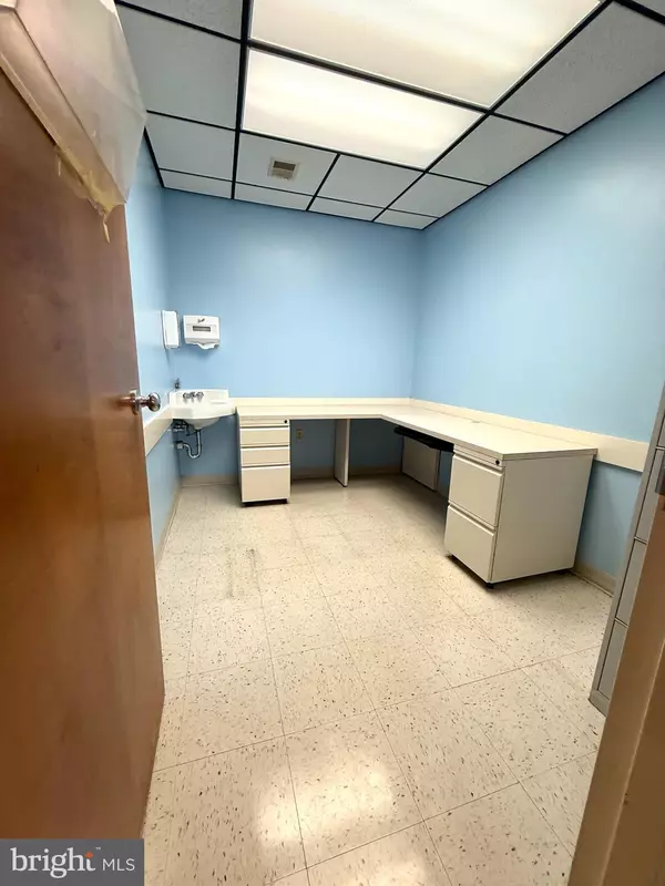 Hanover, PA 17331,100 PENN (SUITE A) ST