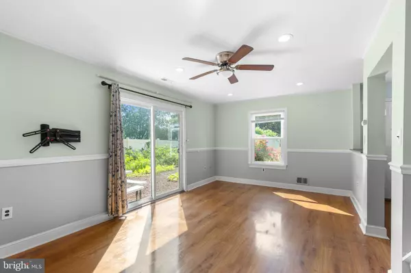 East Windsor Twp, NJ 08520,37 SPYGLASS CT