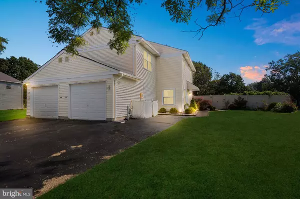 37 SPYGLASS CT, East Windsor Twp, NJ 08520