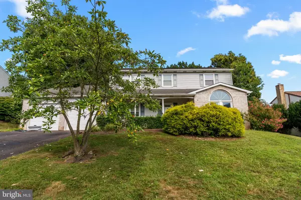 Holland, PA 18966,6 SPRINGWOOD PL