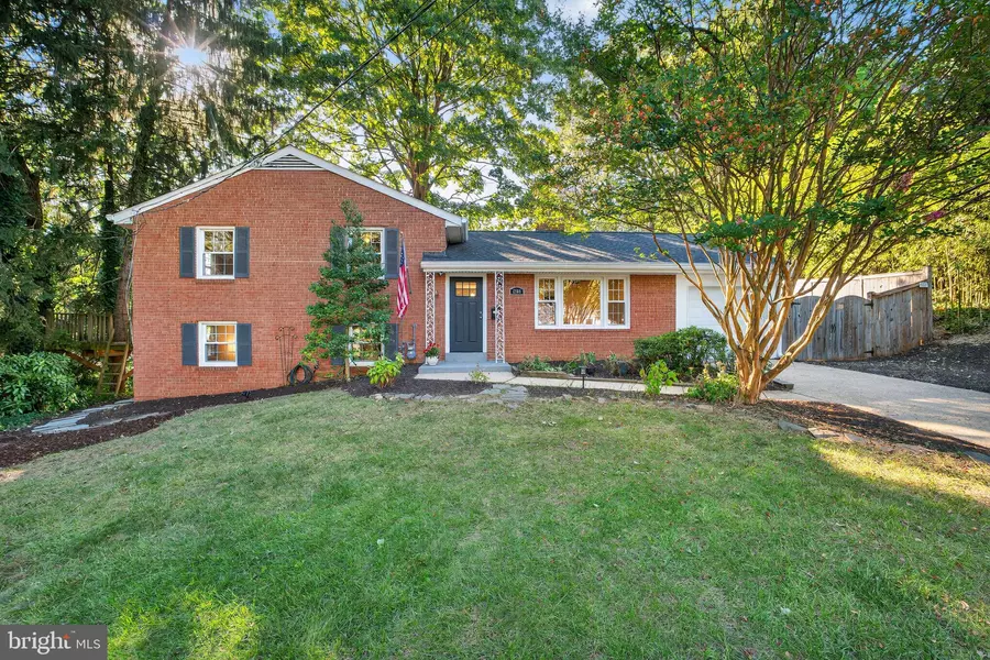 6705 KENMONT PL, Springfield, VA 22152