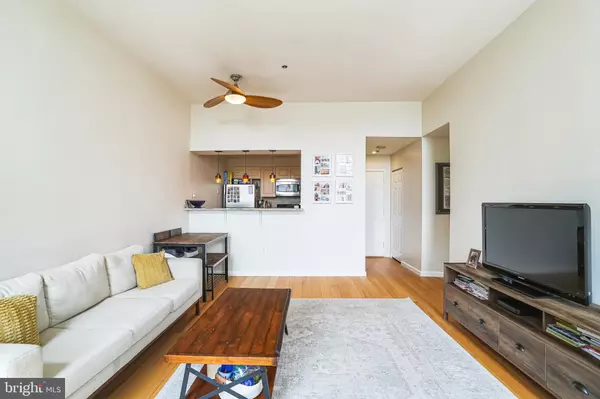 Philadelphia, PA 19106,315 NEW ST #503