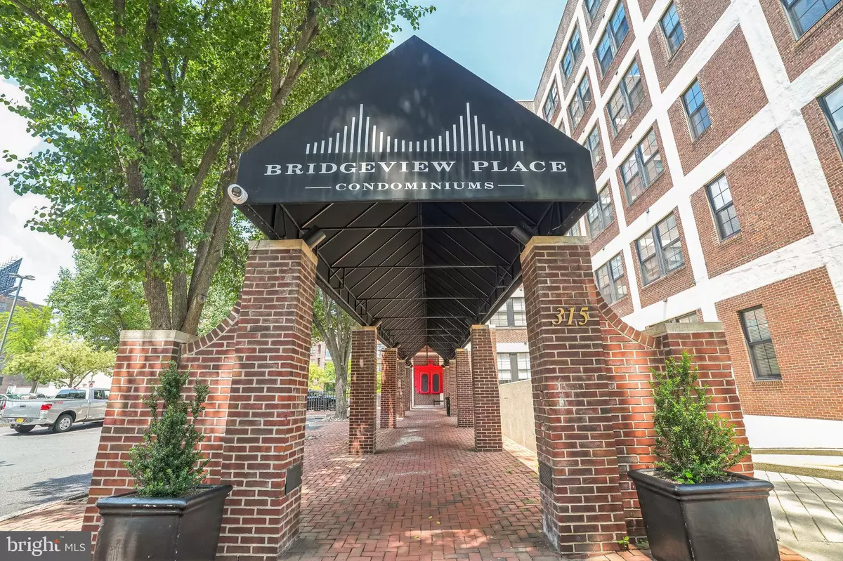 Philadelphia, PA 19106,315 NEW ST #503