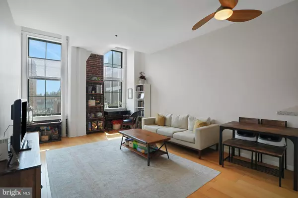 Philadelphia, PA 19106,315 NEW ST #503