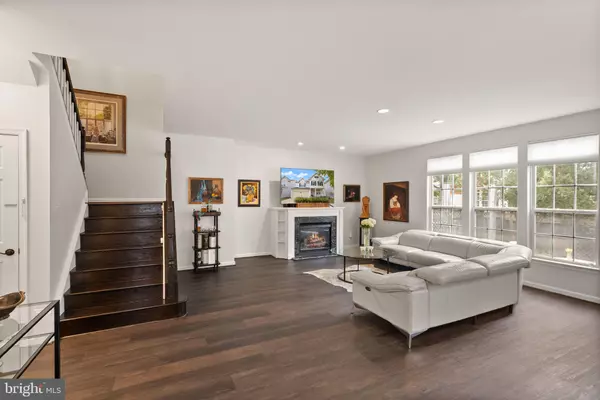 Ashburn, VA 20147,44383 AGAWAM TER