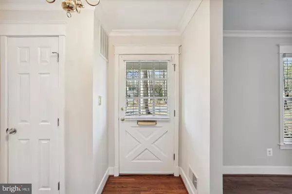 Bethesda, MD 20817,9303 FERNWOOD RD