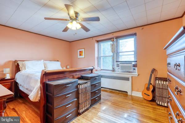 Philadelphia, PA 19151,657 66TH ST