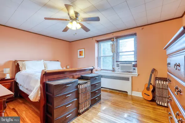 Philadelphia, PA 19151,657 66TH ST