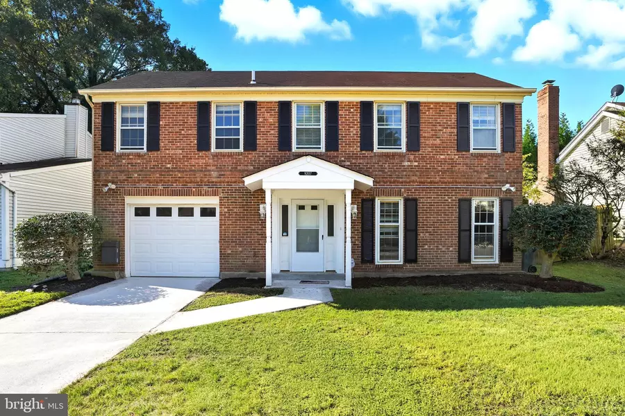 9207 HUNTING PINES PL, Fairfax, VA 22032