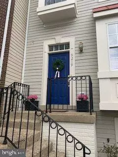 Lorton, VA 22079,9219 MCCARTY RD