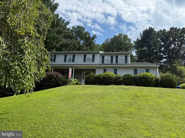 986 W PENN GRANT RD, Willow Street, PA 17584