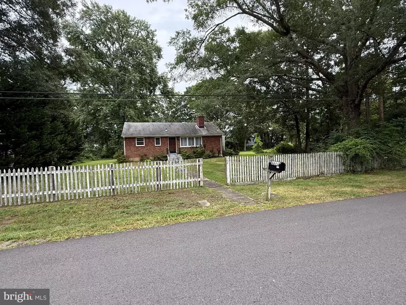 6817 RIDGEWAY DR, Springfield, VA 22150